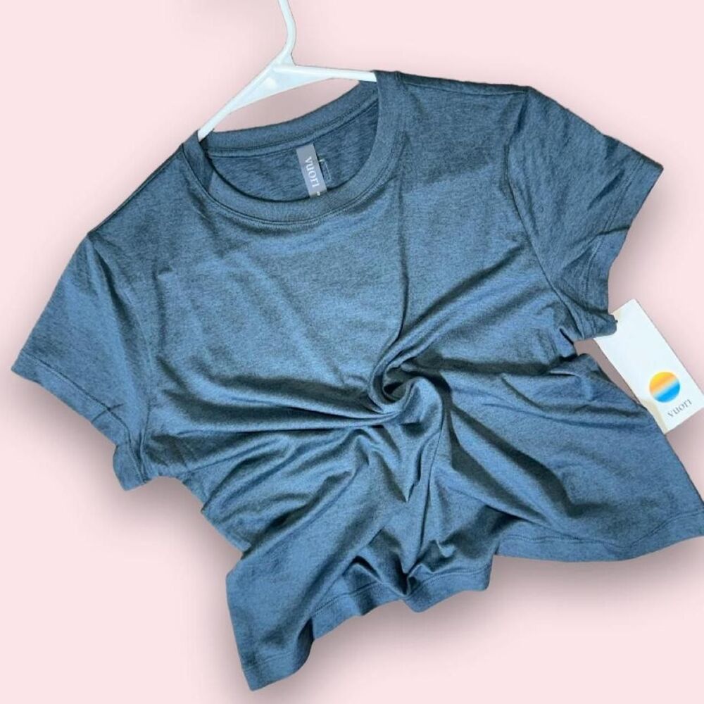BNWT Vuori Energy Classic Tee in Hemlock Heather size S